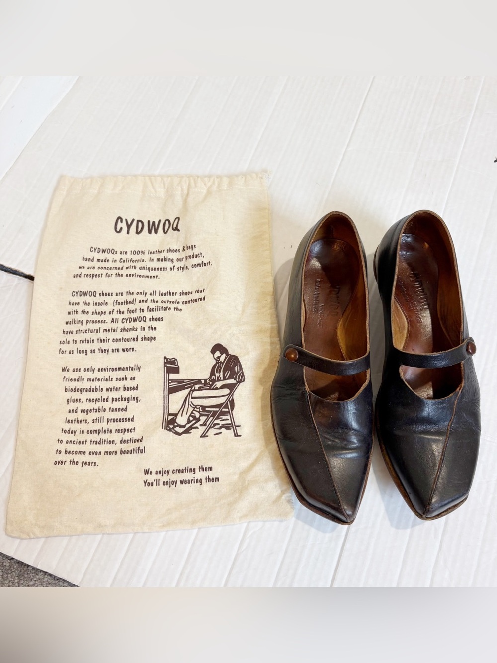 Cydwoq Handmade Leather Black Mary Jane Kitten Heels Size 8.5 Size 38.5 Wooden